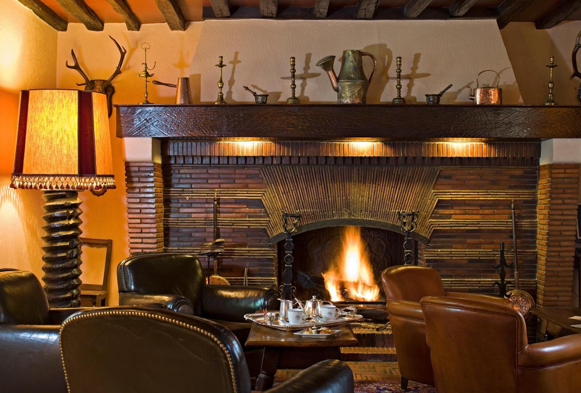 Hotellerie Du Bas-Breau Barbizon Bagian luar foto