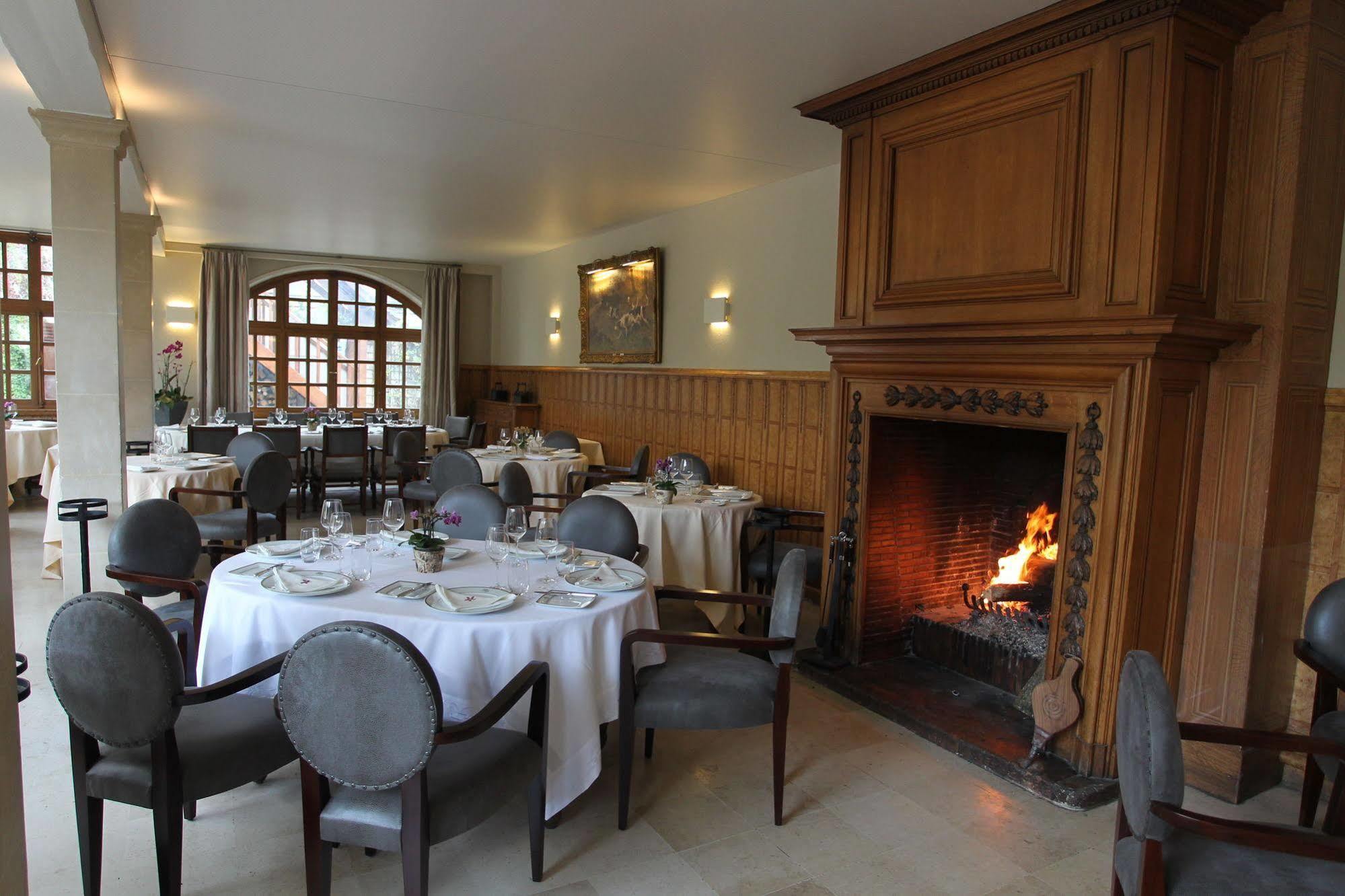 Hotellerie Du Bas-Breau Barbizon Bagian luar foto