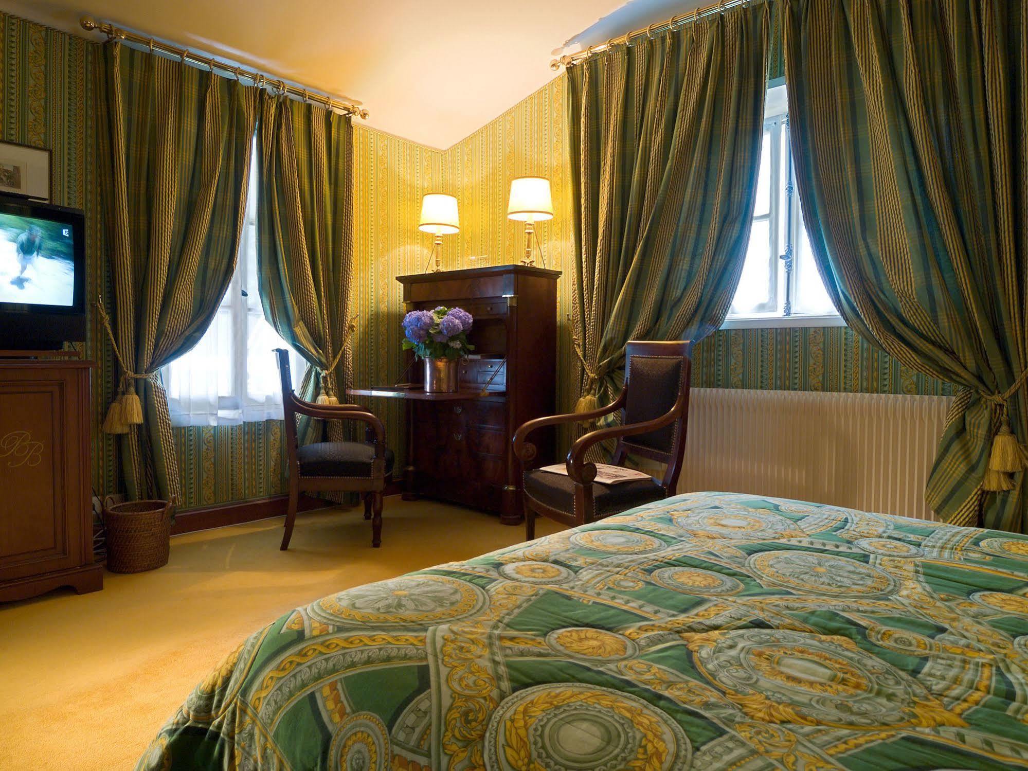 Hotellerie Du Bas-Breau Barbizon Bagian luar foto