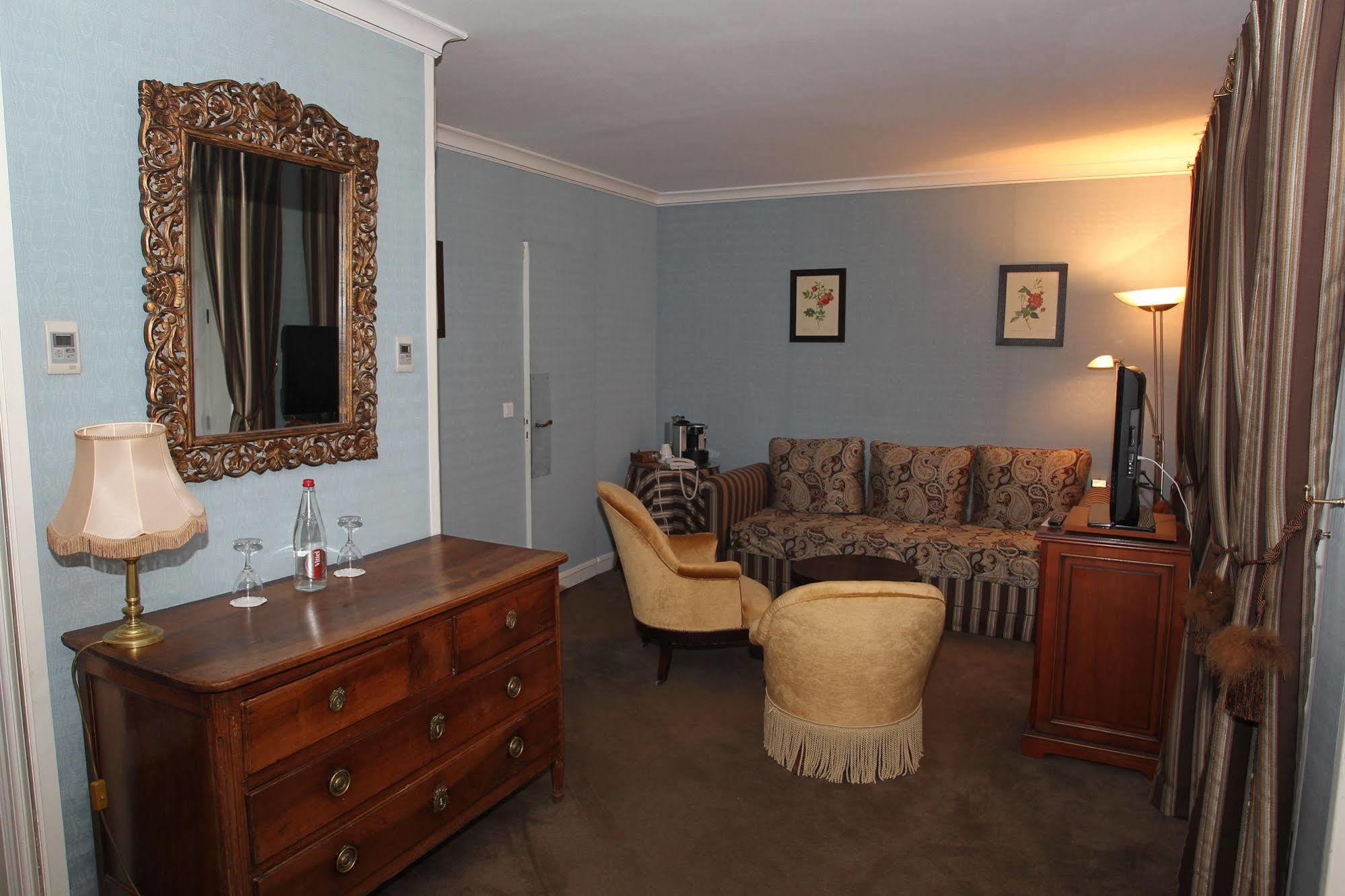 Hotellerie Du Bas-Breau Barbizon Bagian luar foto