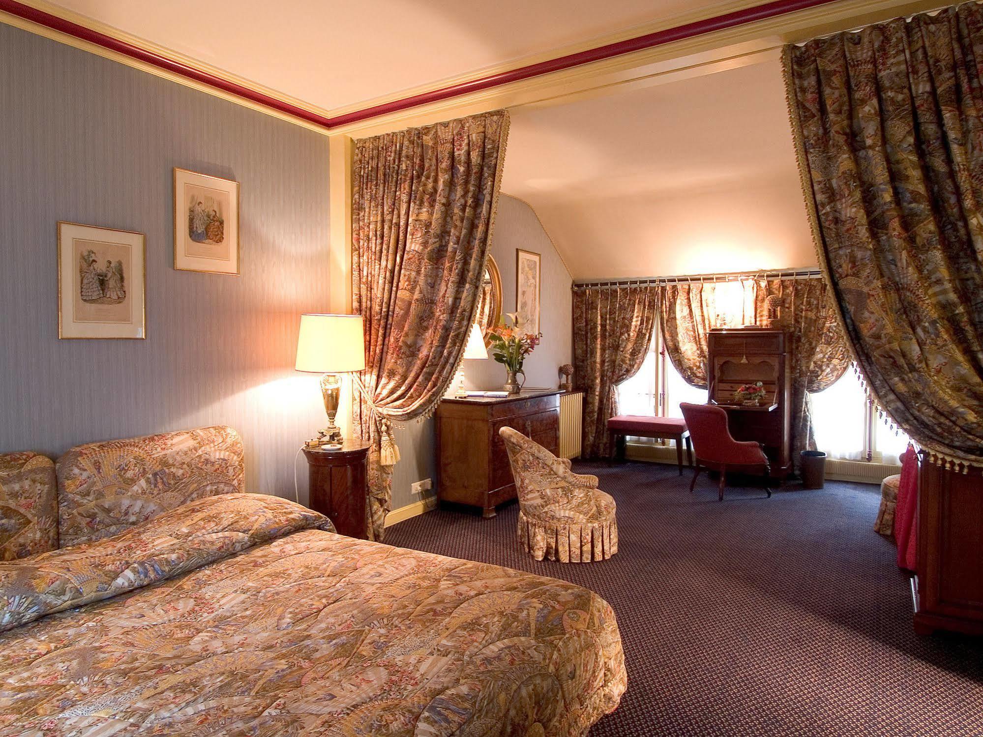 Hotellerie Du Bas-Breau Barbizon Ruang foto